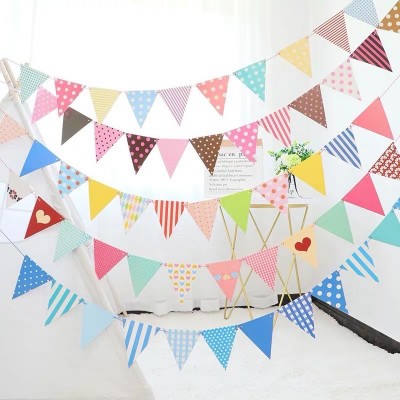 DÂY CỜ TAM GIÁC TRANG TRÍ