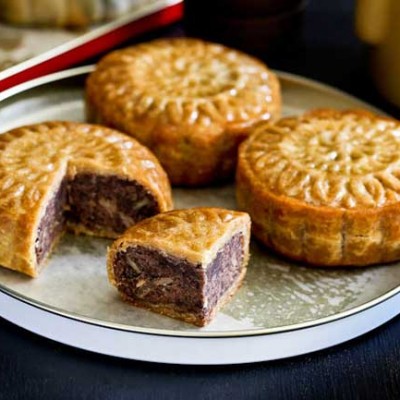 Bánh Trung thu nhân đậu đỏ