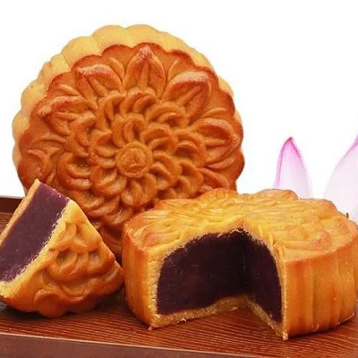 Bánh Trung thu nhân khoai môn