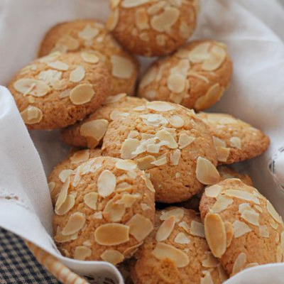 Bánh quy dừa hạnh nhân